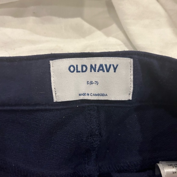 2 pairs of Old Navy Shorts girls sz6/7 - Picture 4 of 12